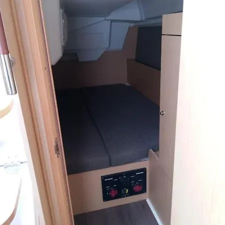 Botel Barco Acogedor En Palma de Mallorca